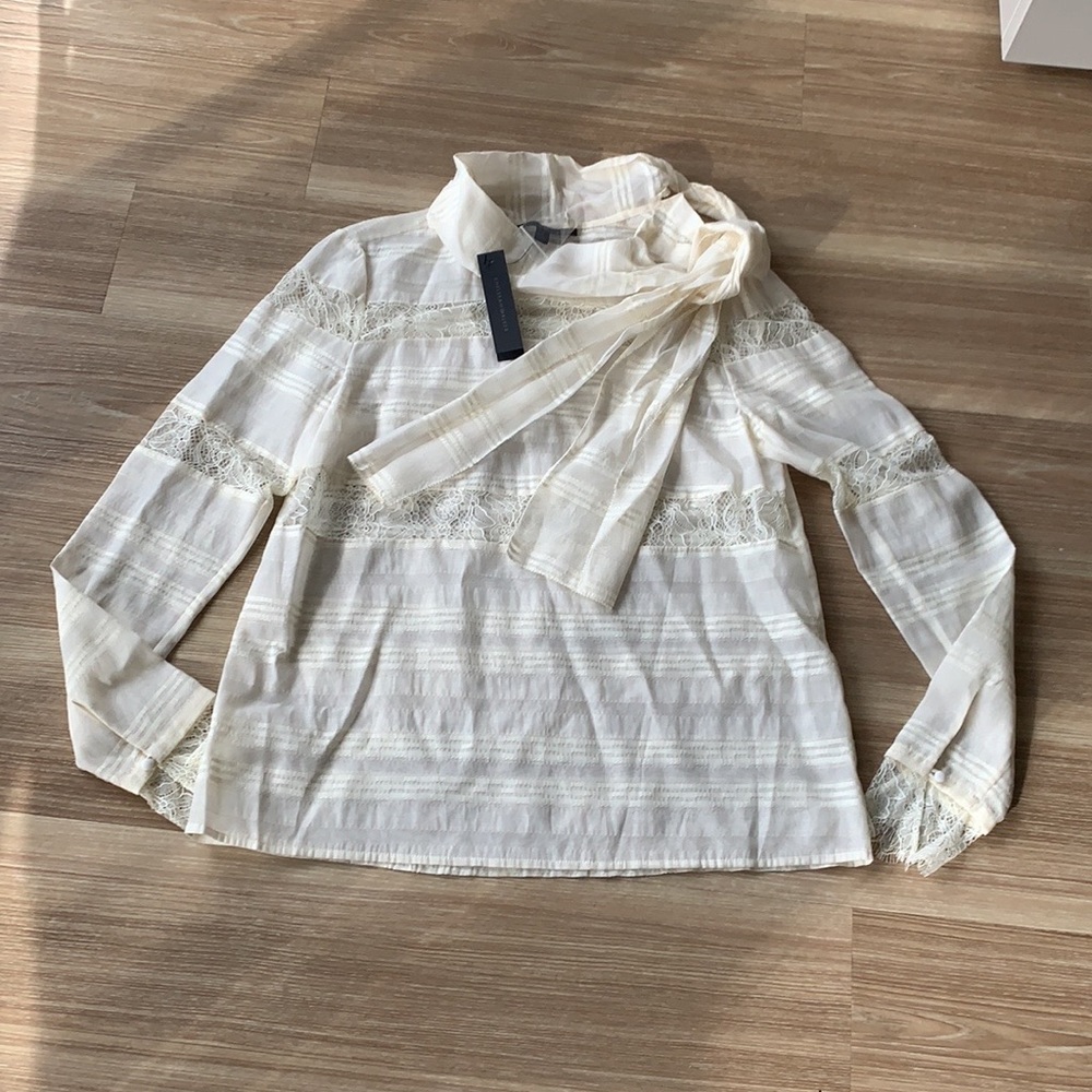 Chelsea & Walker longsleeve side neck bow blouse
